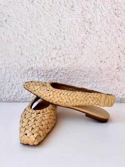 Sandalias beige de @Uterqüe