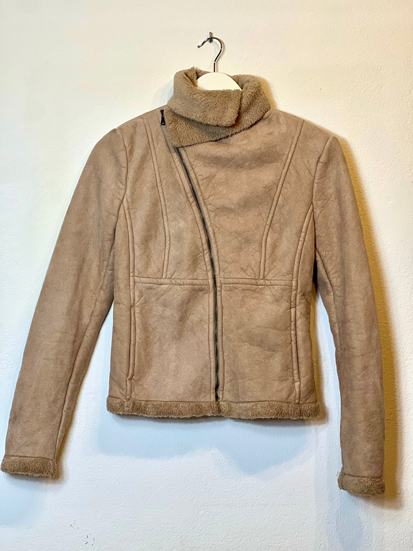 Chaqueta beige de @zara