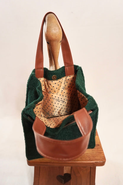 Bolso pequeño corto verde de @bagsgarden