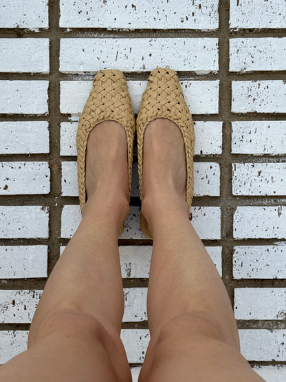 Sandalias beige de @Uterqüe