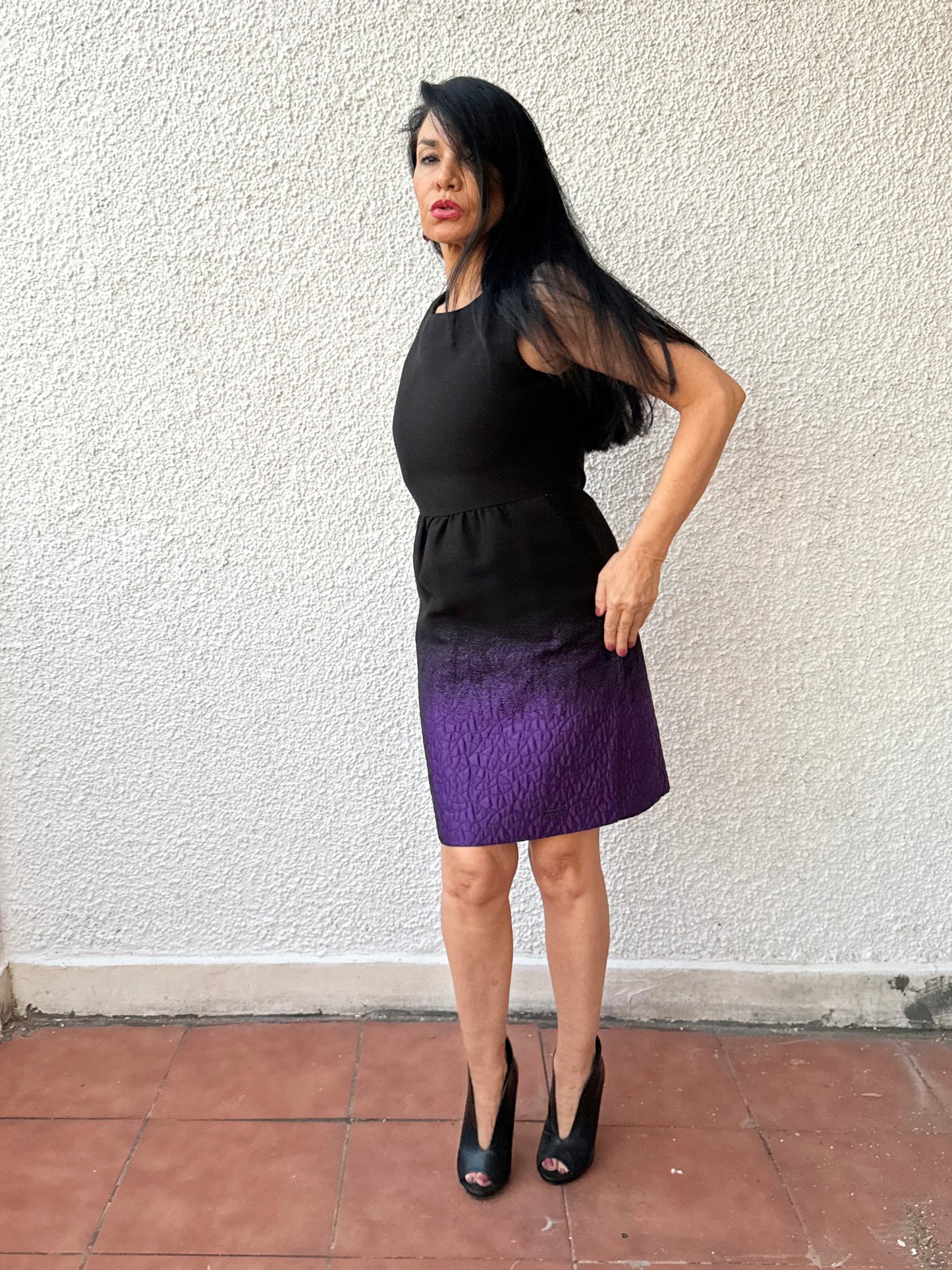 Vestido midi sin mangas de @desigual