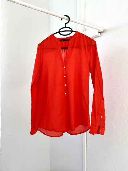 Camisa roja de @zara