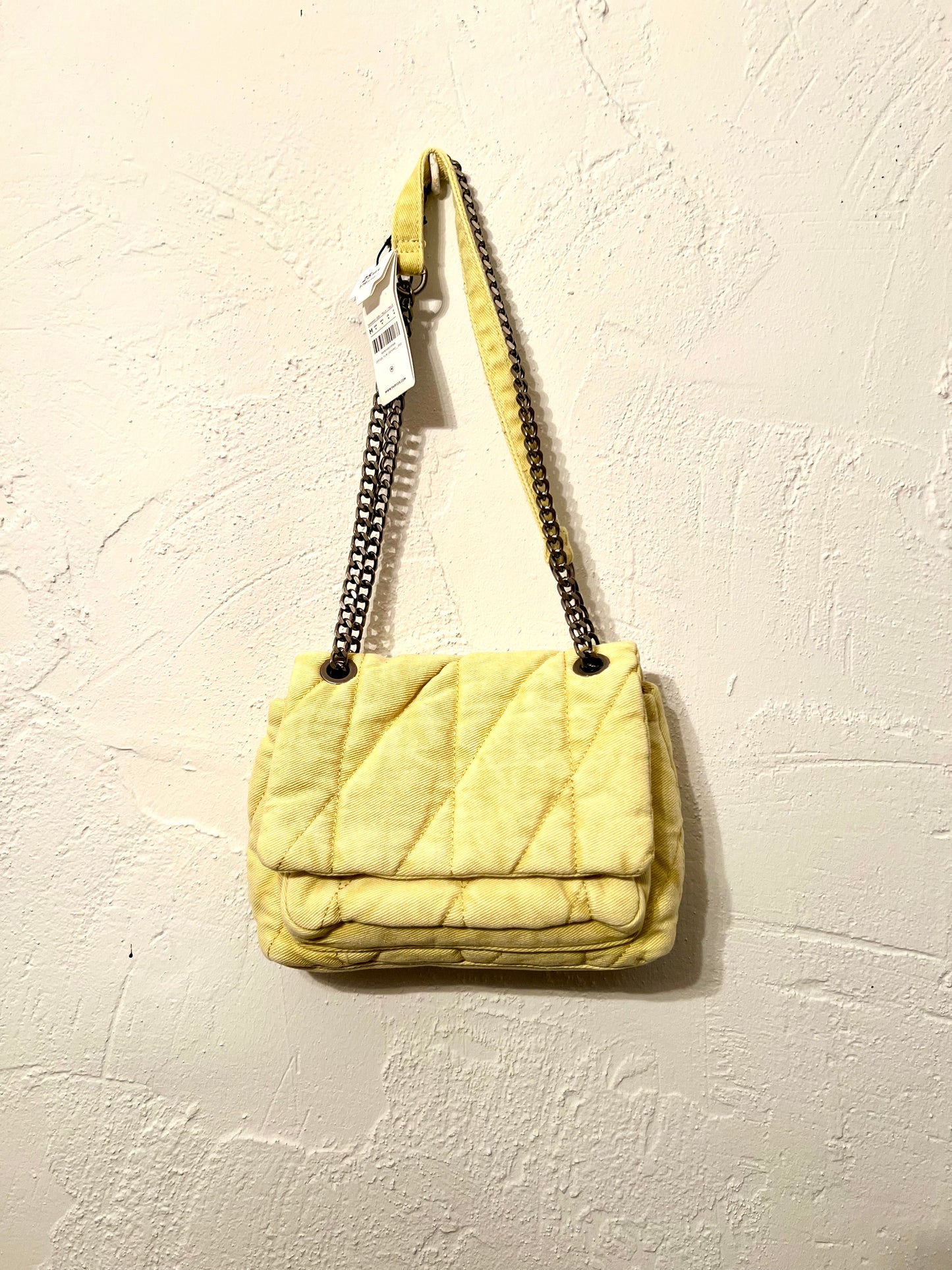 Bolso amarillo de @zara