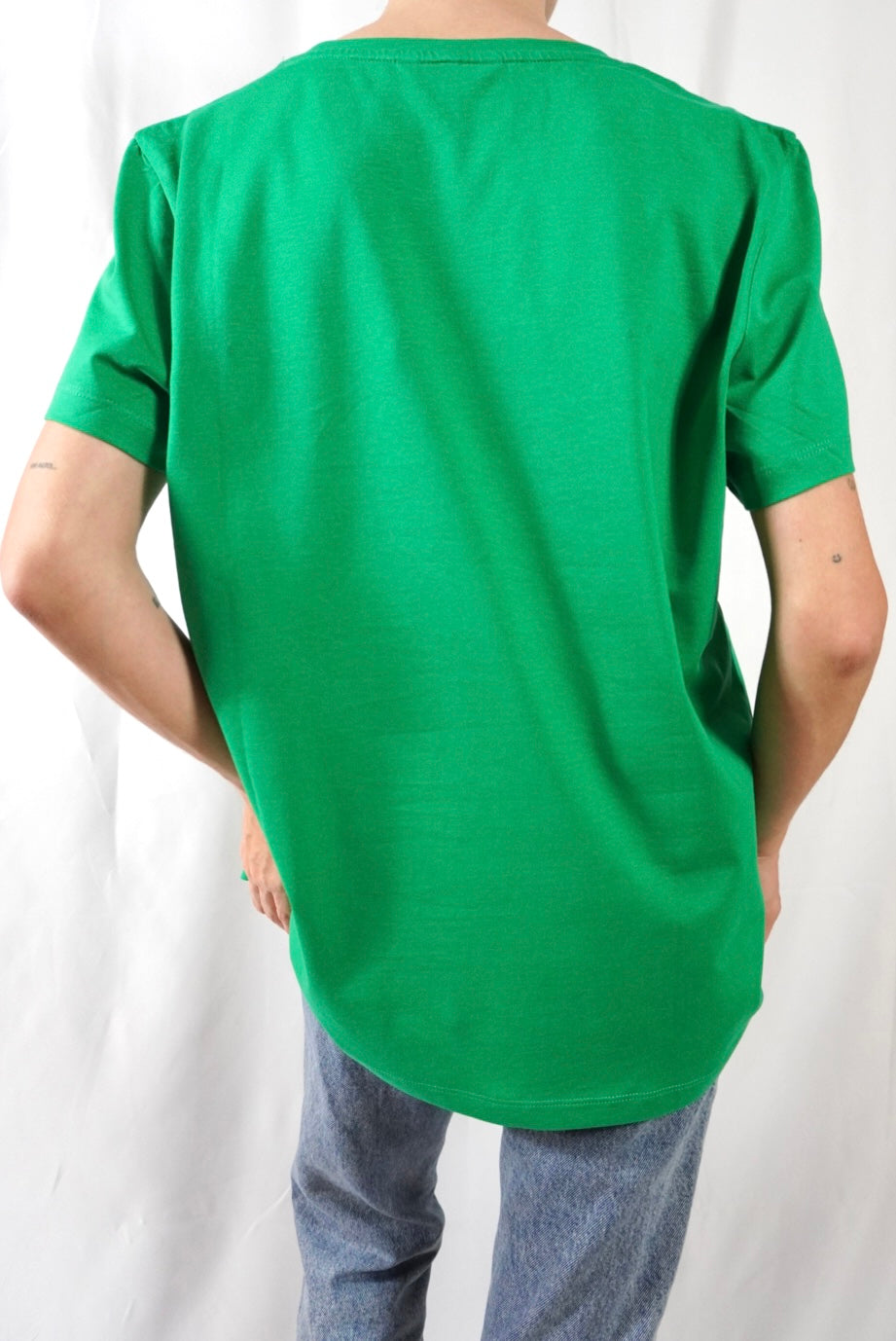 Camiseta verde manga corta de @tommyhilfiger