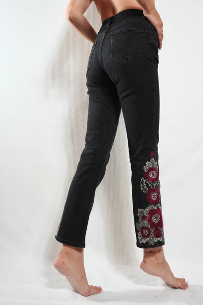 Pantalón con rosas de @mango