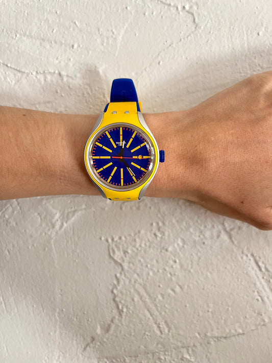 Reloj amarillo de @swatch